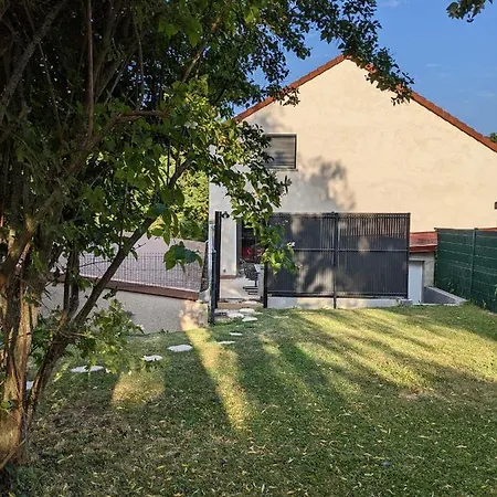 La Logia Pour 20 Personnes Rilly-la-Montagne