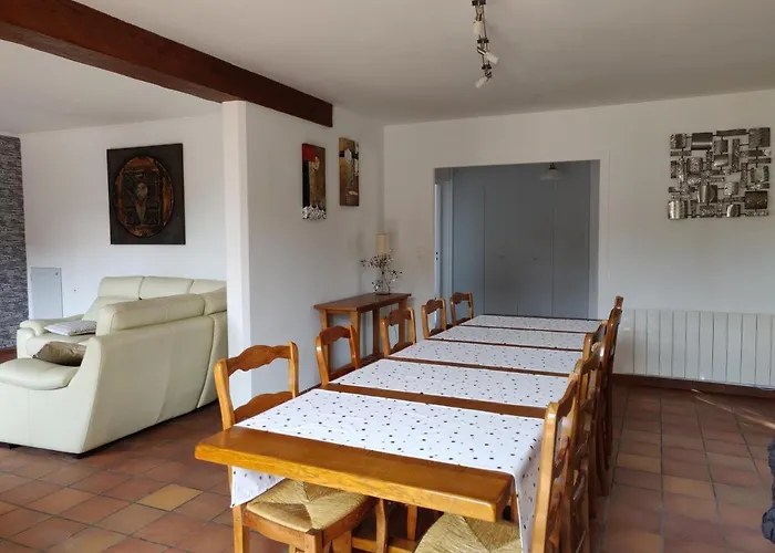 Holiday home La Logia Pour 20 Personnes *